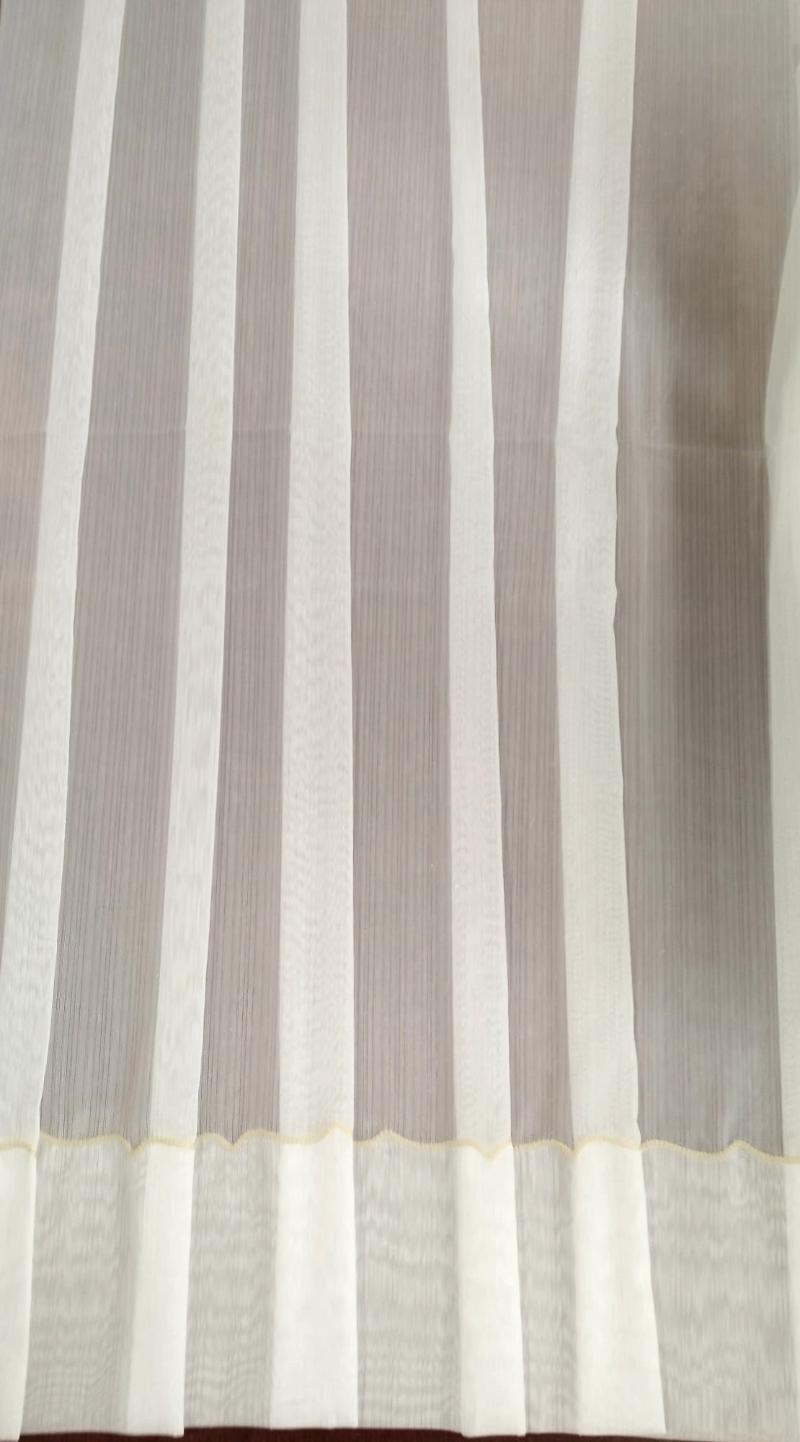 4052--Dienas aizkaru audums Bamboo lina veidā (piena krāsa) ar izšuvumu (beša vilnis)