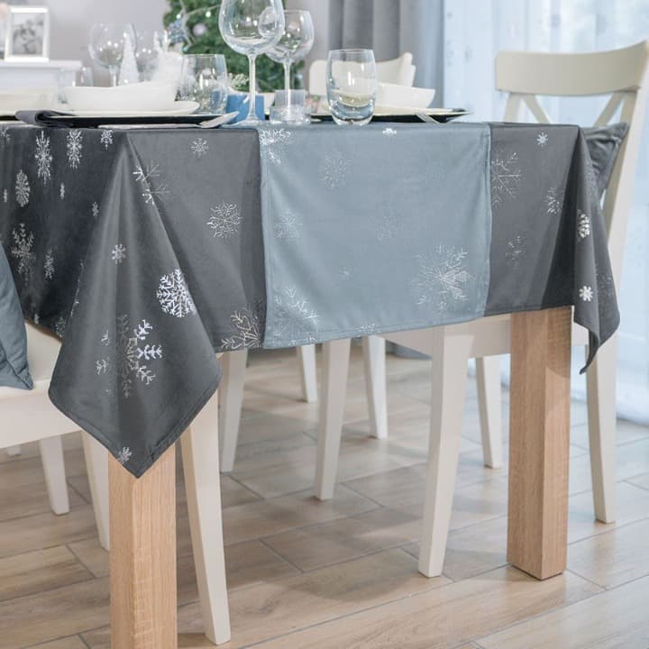 Jaungada ūdensnecaurlaidīgs samta galda celiņš 40x140 см