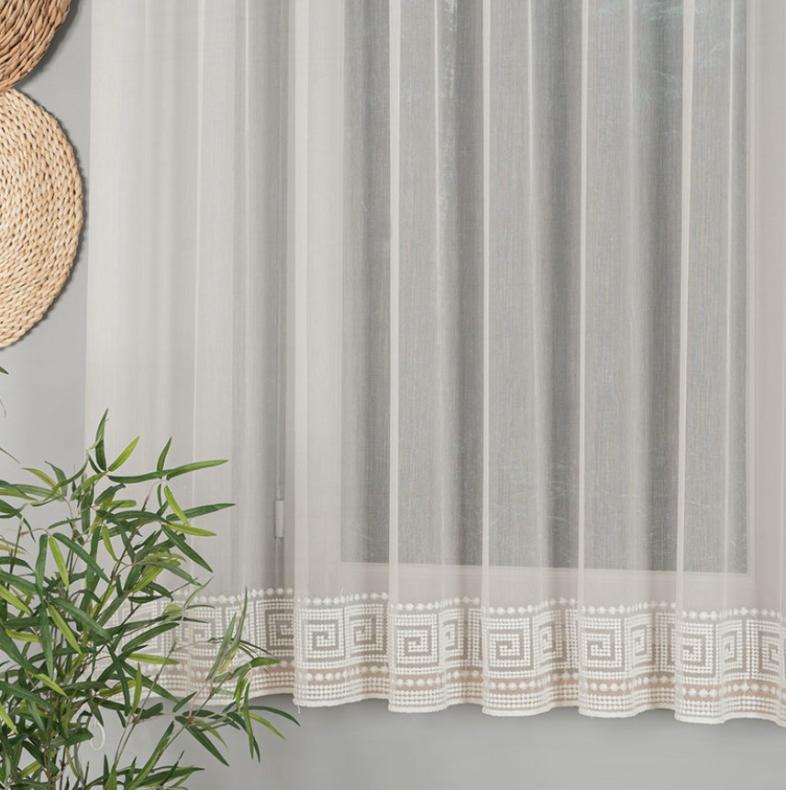 4020--Dienas aizkaru audums Bamboo ar izšuvumu (H 1.55m.). (piena krāsa)