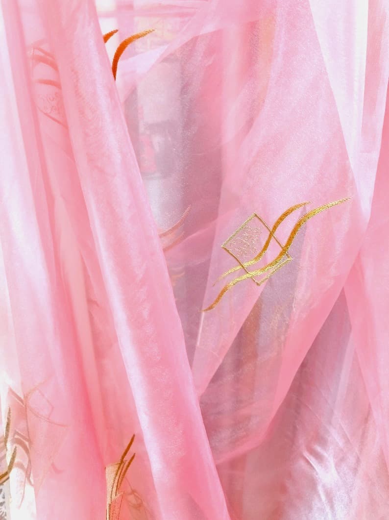 0692--Dienas aizkari Organza, Rozā krāsa (h. 2,40 x 2,30 m.)